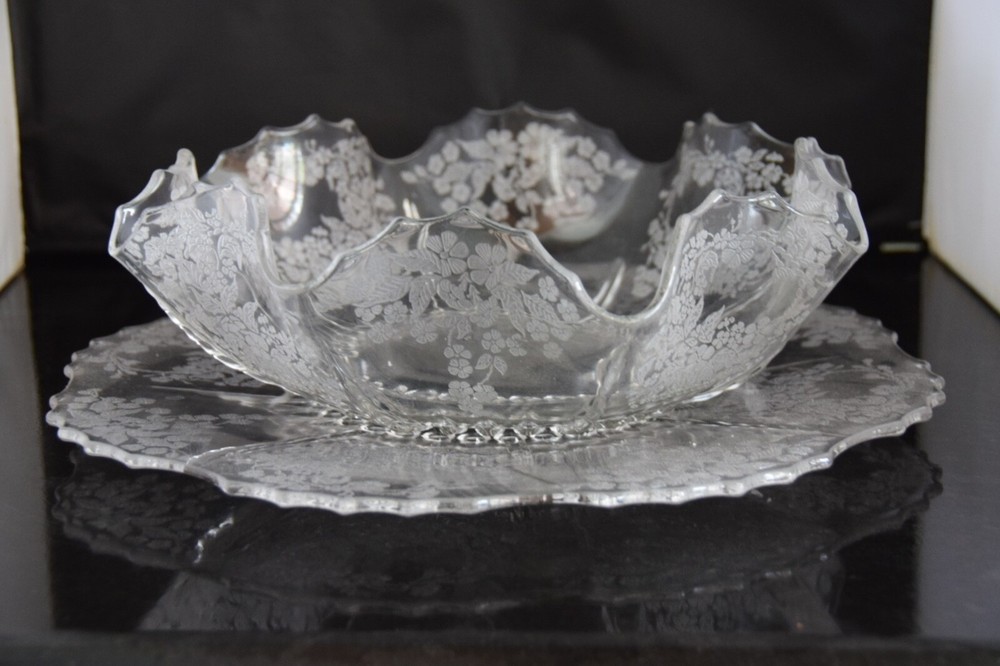 Depression glass, Martinsville console bowl with bottom plate etched flowers