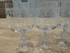BEAUTIFUL Set of 6 Cascade by Import Assoc Wine Glasses PRISTINE