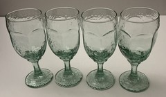 Set of 4 Libbey Green Water Tea Juice Glass Goblets Orchard Fruit 6 1/4” 8 OZ