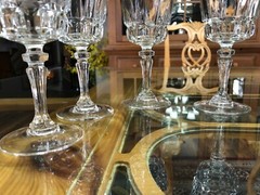 4 Cristal D’Arques-Durand Chantelle Claret Wine Glasses 6 7/8″ Tall 3 1/4″ Wide