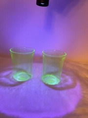 2 Vintage Green Depression Glass Swirl Texture 9oz Glasses