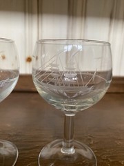 Set of 4 Wine Glasses w/ Etched Clipper Ship & Seagulls 5.25″