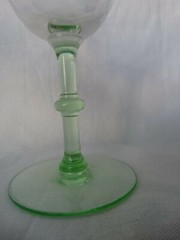 Weston Clear Crystal Green Stem Champaign Stem Grey Cut Flower Horizontal Band