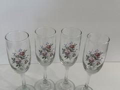 Vintage Floral Roses Wine Glass Glasses Champagne Flute Set of 4