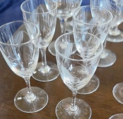 Set of 23 VTG Sasaki «Wheat» Pattern Crystal Cordial Shot Glasses Etched 2 Sizes
