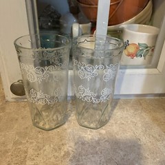 Vtg. Set /2 Tumbler Hi-ball Drinking Glass Jam Style With White Floral Pattern