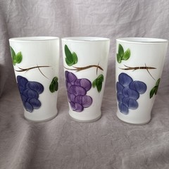 Three Bartlett Collins Gay Fad Grapes 5” White 10 Ounce Drinking Glasses