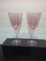 2 STEPHEN SMYERS HAND BLOWN ART GLASS WINE GLASS PULLED FEATHER Pink
