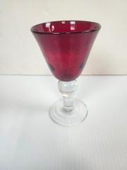 Artland Hand Blown Wine Glass Iris Ruby – Set of 4 – 6.5” 8 oz – Seeded Bubbles