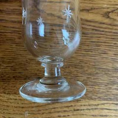 SET OF 7 TULIP SHAPED 6″ Parfait Cups or Champagne Glasses (7-oz); ETCHED STARS