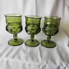Set Of 3 Indiana Glass Co Kings Crown Thumbprint Glasses Green Avocado 4 3/8″ T