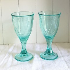 Noritake Sweet Swirl 6.5″ Water Goblets Set of 2 Lovely Aqua Stemmed Glasses