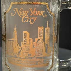 Culver Glass New York City Twin Towers Stein Souvenir 22k Gold 5.5” Vintage