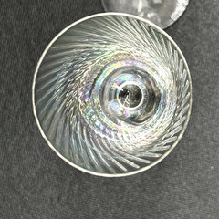 4 Iridescent Cordial Glasses Swirl Pattern Mother of Pearl Crystal Vtg 4.75″