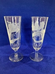 Pair Dorothy Thorpe Etched Tropical Flower Pilsner Parfait Vase artist signed