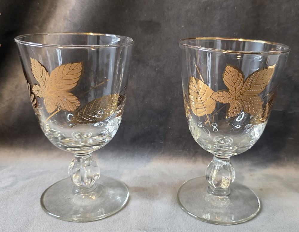 Vintage Libbey Gold Leaf Trimmed Wine Glasses Set of 2, 5.25 inches Tall
