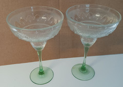 Set of 2 NEW Southwestern d’Arques Sombrero Margarita Glasses Green Stem