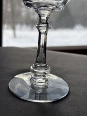 Unknown Maker UNK9972 Panel Optic Gray Cut Floral Leaves Liquor Cocktail VGUC