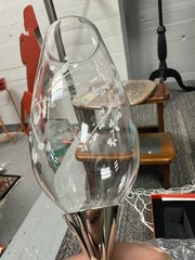 KATE SPADE GARDNER STREET CHAMPAGNE FLUTE, Crystal & Silver, 9 1/2″, 8 Oz, LENOX
