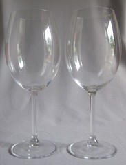 2 Bordeaux Wine Goblets Glasses Mikasa Julie Pattern 9 1/8″