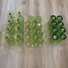 Set of 24 Green Wine Glasses Stem 8 Stemless 8 Juice Glasses 8 Plastic Set/Lot