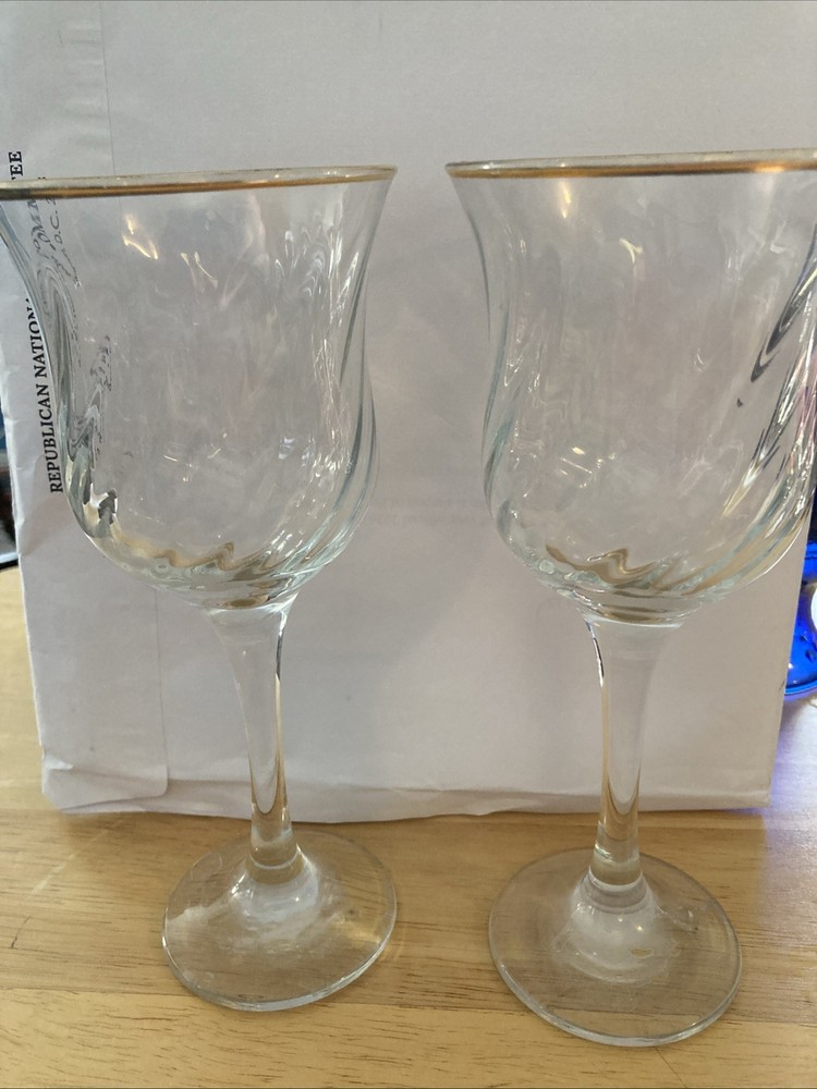 Crystal Goblets with Swirl Pattern and Gold Trim – 7.75″ x 3.5″ – Circleware?