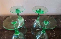 Vintage Set of 4 Uranium Glass Stemmed Ribbed Elegant Goblets UV Reactive 6.75″T