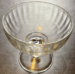 Set Of 8 Vintage Champagne/Sherbert Glasses 3 1/2″ Tall, 3 1/2”wide