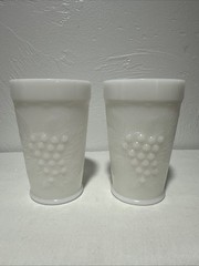 Anchor Hocking 2 White Milk Glass Tumblers Grape Leaf Vines Vintage