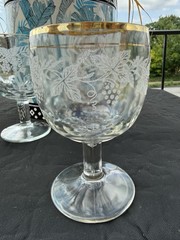 Set Of 4 Bartlett-Collins Grapevine Etched Thumbprint Goblet Gold Rim