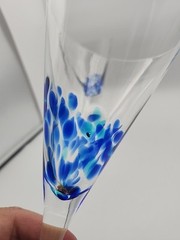 4 – Cobalt Blue Confetti Splash Hand Blown Art Glass Champagne Wine Glasses READ