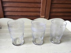 2 JUICE GLASSES VINTAGE 4″ T ETCHED STRIPES CHRISTIAN FISH/DIAMOND ARROWS DESIGN