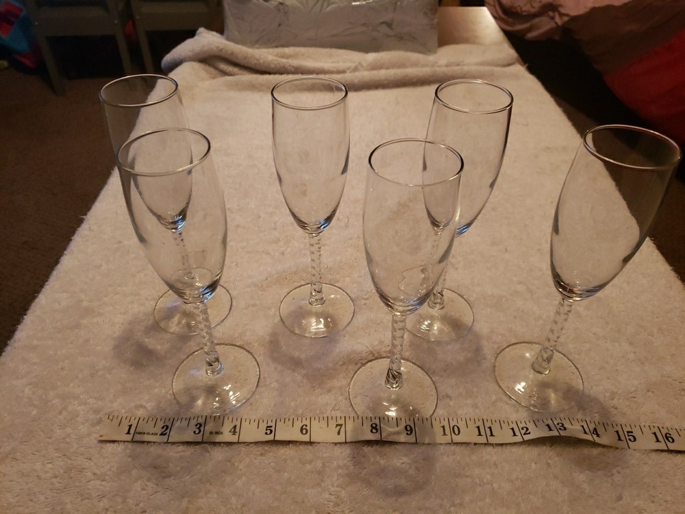 crystal d’arques champagne flutes Set 6 2″ X 6 1/4″ Twisted Stem