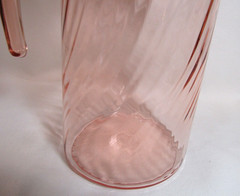 Cristal D’Arques Durand France ROSALINE PINK 48 Ounce Swirl Pink Optic PitcherGC