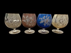 Vintage Hand Painted Italian Cordial Glasses Set Of 4 22K Gold Trim Perfect