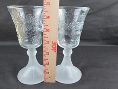 Vintage Tiara Exclusive Clear Glass Lord’s Last Supper Wine Goblets – Set of 2