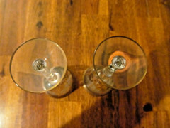 2 OPTIC 5 1/2″ WINE GLASSES ETCHED WOMEN WITH HORN + CHERUB GOLD ENCRUSTED TRIM