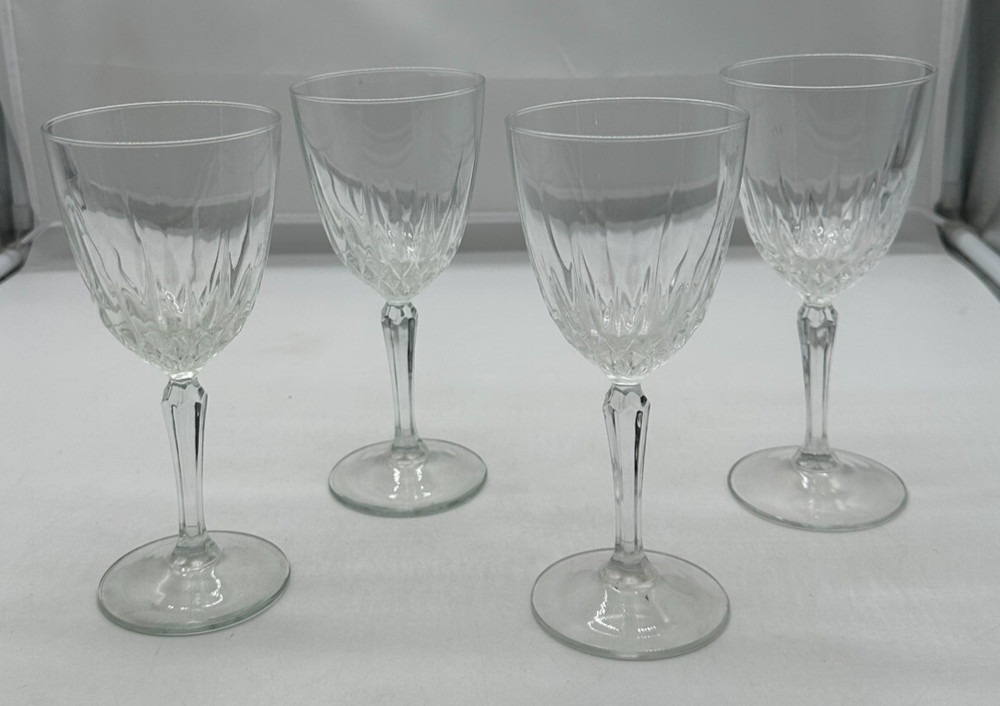 Cristal D’Arques Durand Diamant Water/Wine/ Iced Tea Goblets Set Of 4 MINT