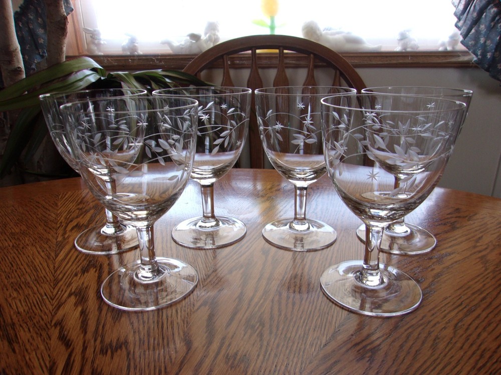 Wine Etched Floral Blown Smooth Stem 10 Oz Capacity – Set of 6 Glasses