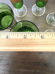 Set of 6 Cordial Glasses-Emerald Green w Gold Grape Pattern-Italy-Vtg 1960s