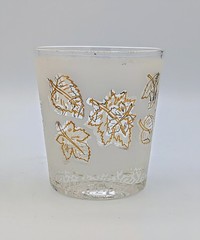 Vintage Frosted Leaf Pattern Rocks Glasses Set of 4 Gold White
