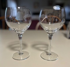 Set Of 2 Long Stem Wine Sherry Glasses 7.5” Tall 4-5 oz Cup Blown Glass Clear