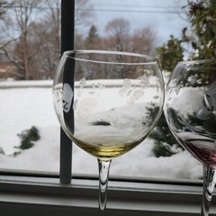 2 LENOX Butterfly Meadow Etched Balloon Wine Glasses Pink Yellow