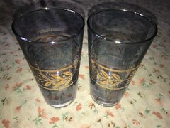 2 VTG Blue Purple Glass Tumbler 5″ 11 oz Gold Band Leaf Berry Trim Mid Century