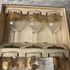 Libbey Glass Company, Gold Leaf Wine Glasses, 10 Oz, 6 Piece Set