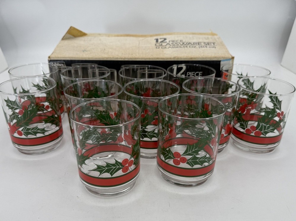 Vtg Libbey 12 Piece Glassware Set Holly& Berries 14 Oz. Made In USA