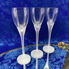 Colony Crystal White Frosted Stem Amaryllis Set/4 Liquor Glasses Flutes Wine Ice
