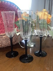 3 VTG- Crystal-Arcoroc Luminarc-Octime Black-Champagne Flutes-France-Black Stems