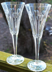 Set 2 WATERFORD CRYSTAL Millennium ‘LOVE’ Hearts Champagne TOASTING FLUTES 9.25″