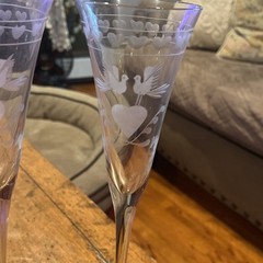 2 Vintage Crystal Fluted Champagne Glasses Etched with Hearts and Love Birds EUC
